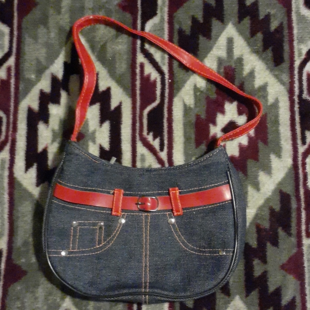 *NEW imitation Jean's purse